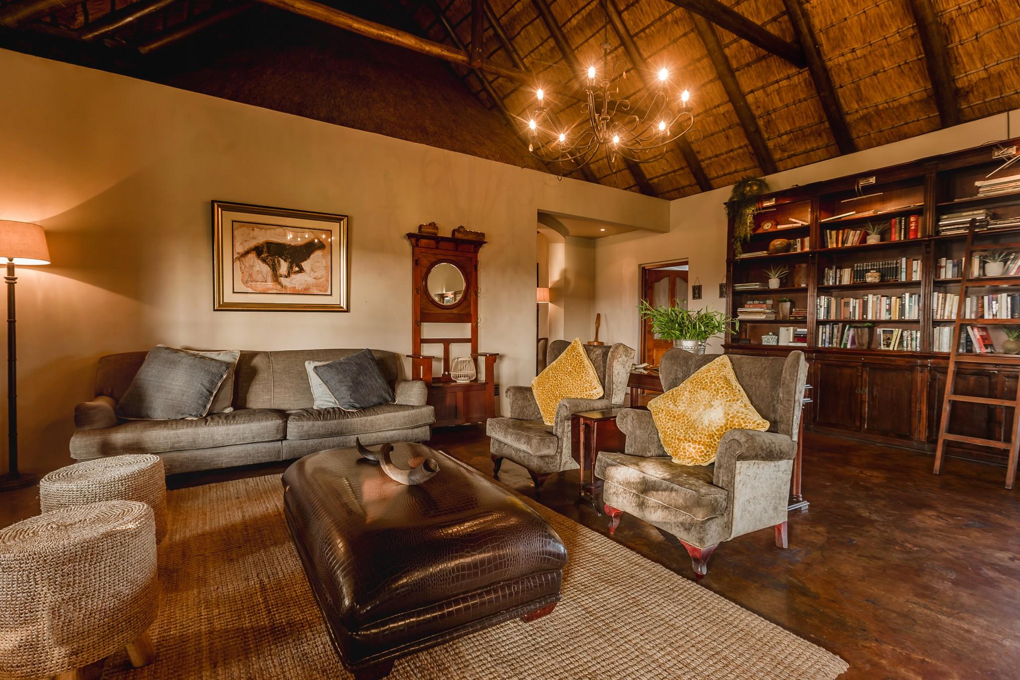 Hlosi Game Lodge - Amakhala Game Reserve Buyskloof Εξωτερικό φωτογραφία